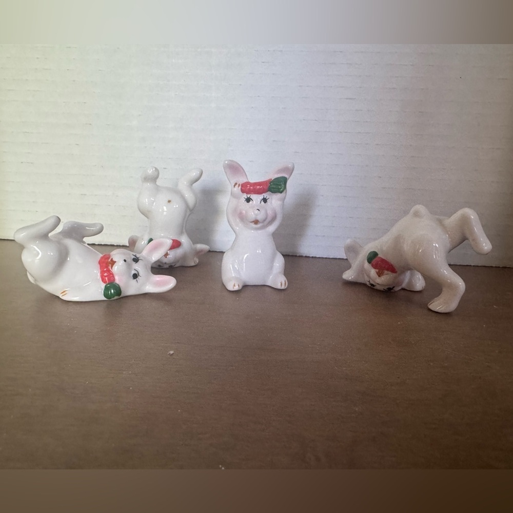 FOMERZ White Bunny Figurines Playful Easter